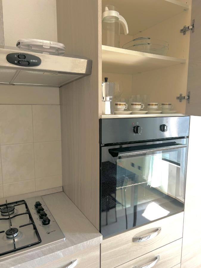 Casa Polly 2 - Ampio E Comodo Appartamento A Voghera Exteriör bild