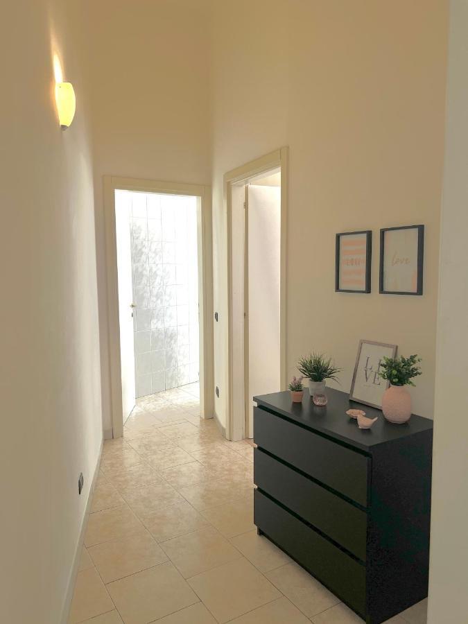 Casa Polly 2 - Ampio E Comodo Appartamento A Voghera Exteriör bild