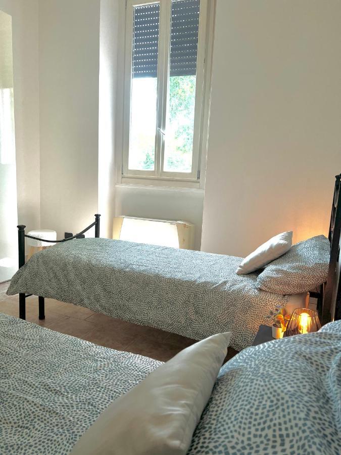 Casa Polly 2 - Ampio E Comodo Appartamento A Voghera Exteriör bild